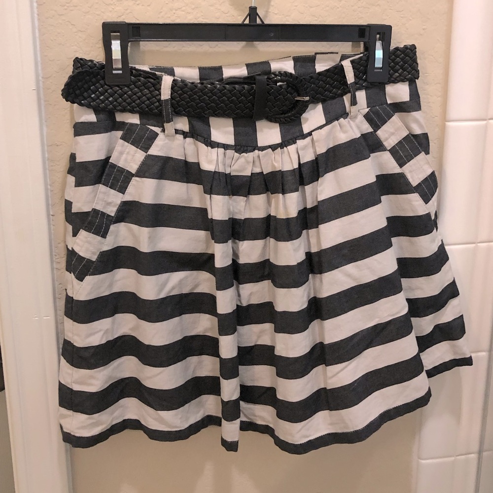 Forever 21 striped skirt with belt size M